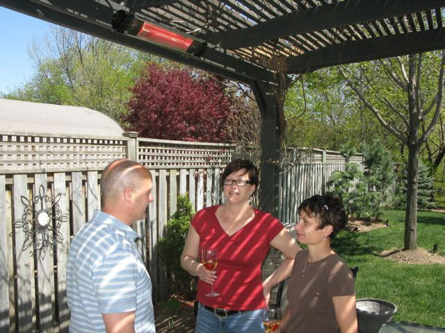 aura mw under pergola